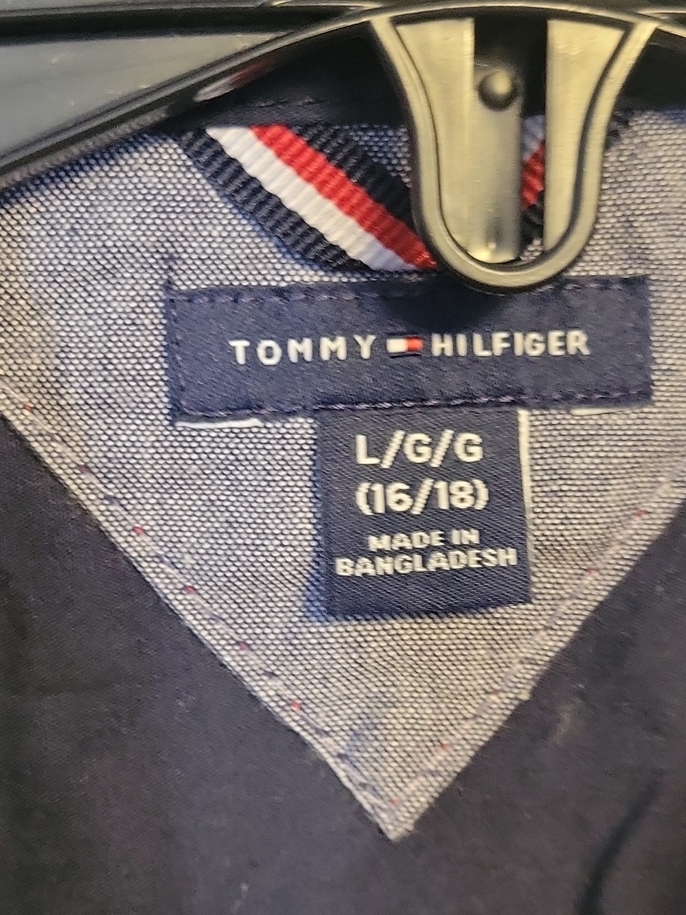 Tommy Hilfiger Men’s Two-Tone Red & Black Logo Shirt - Picture 4 of 5